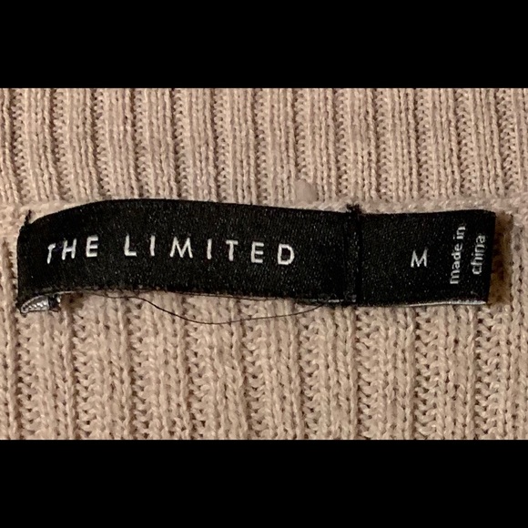 The Limited Medium Cream and White Knit Sweater - Picture 2 of 2